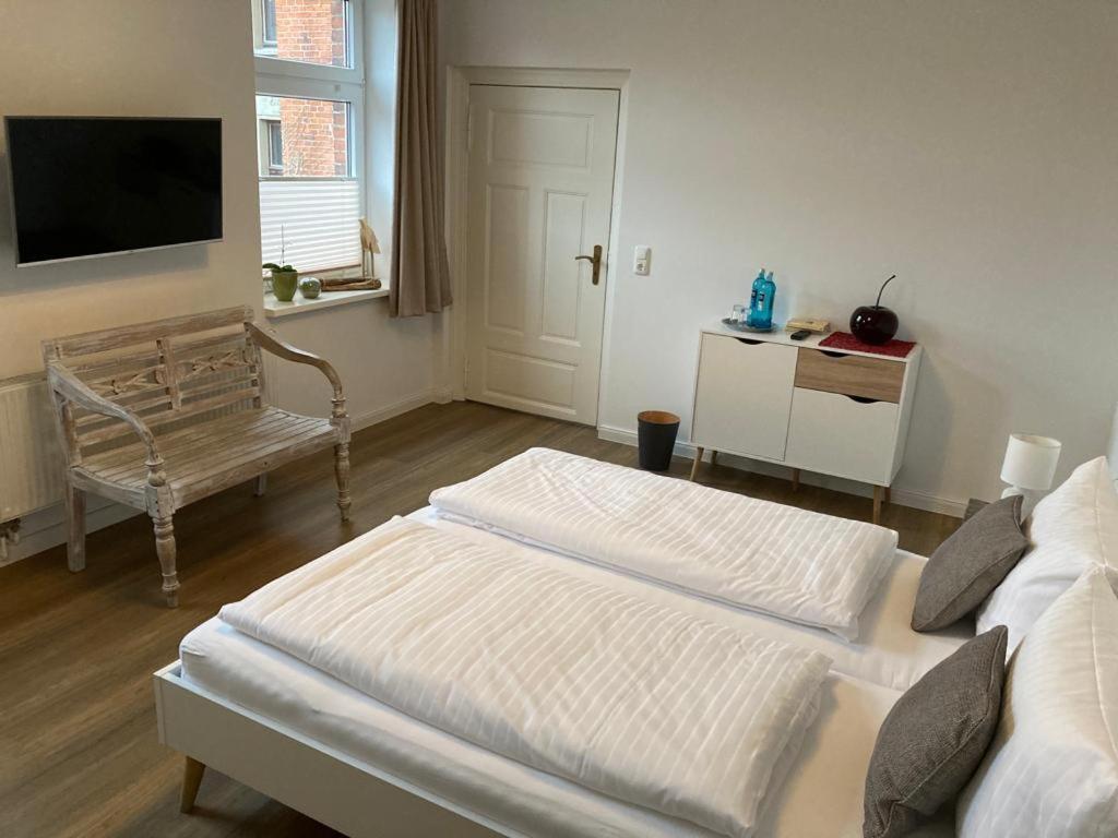 Das Bilderbuchcafe - Ferien - Apartment No 3 - Markt 7 Havelberg Buitenkant foto