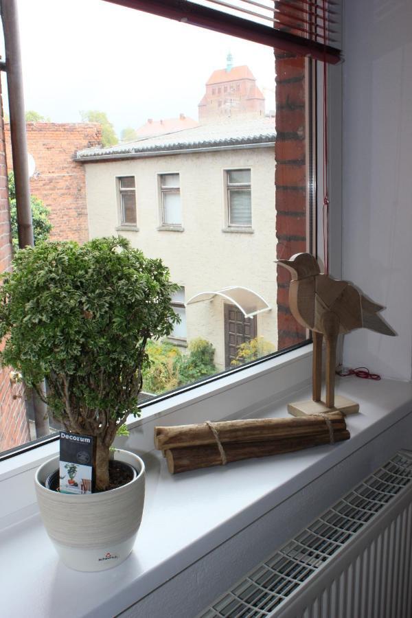 Das Bilderbuchcafe - Ferien - Apartment No 3 - Markt 7 Havelberg Buitenkant foto